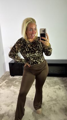 Mommy PREGGY proof Bruin