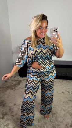 festival 2piece lily Zwart