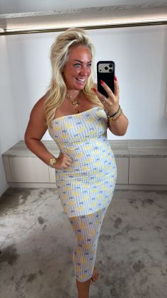a 8793 dress Geel